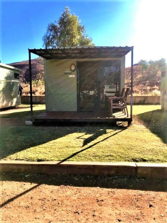 Tom Price Tourist Park Otel Dış mekan fotoğraf